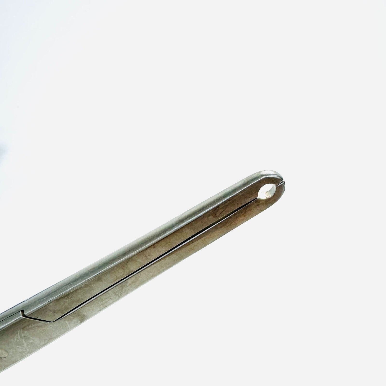 039855 Surgical Rod Holder Instrument