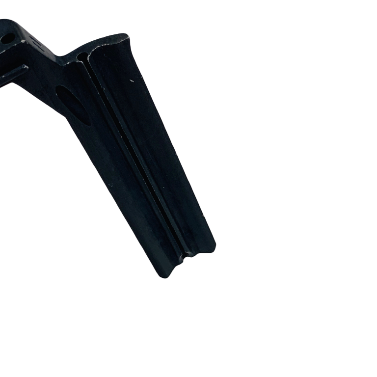 Medtronic Ref EX06123981, F/11 RETRACTOR BLADE