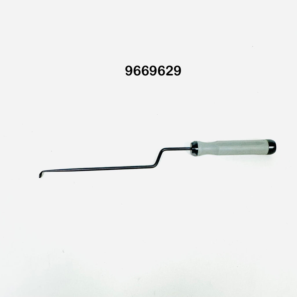 Medtronic 9569629 METRx II Bayonet Curette, 3.6mm, Reverse Ang Instrument
