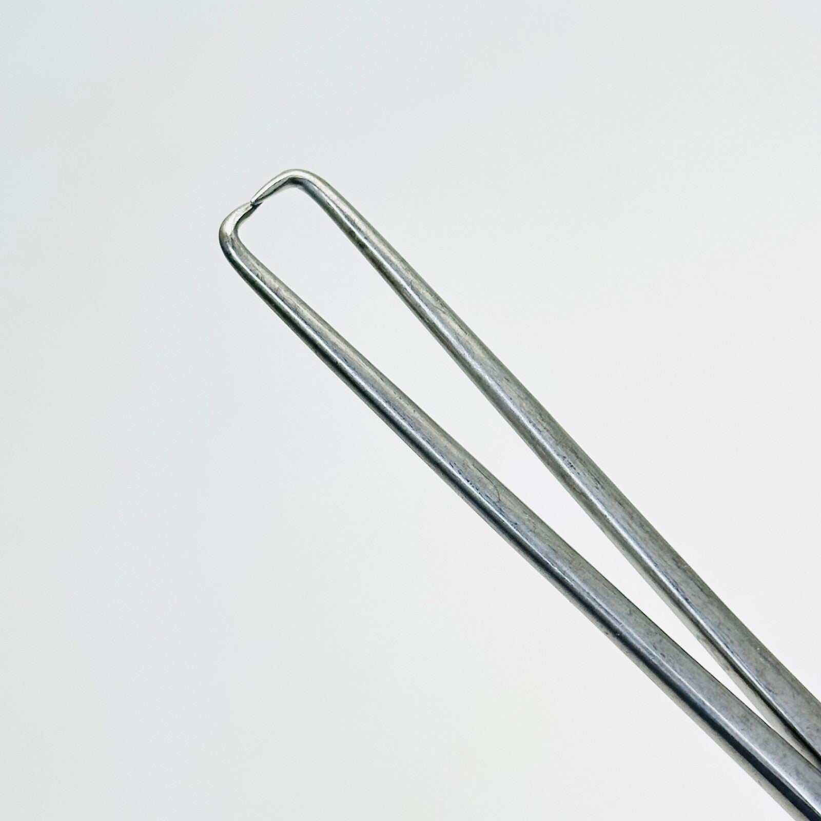 V. MUELLER GL850 Tenaculum Forceps 9-1/2 Inch, Squared 1 X 1 Prongs