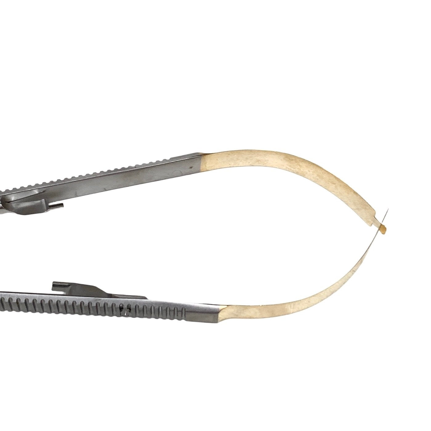 V. Mueller 61-2558 Castroviejo Needle Holder Tungsten Carbide TC Germany 5.5"