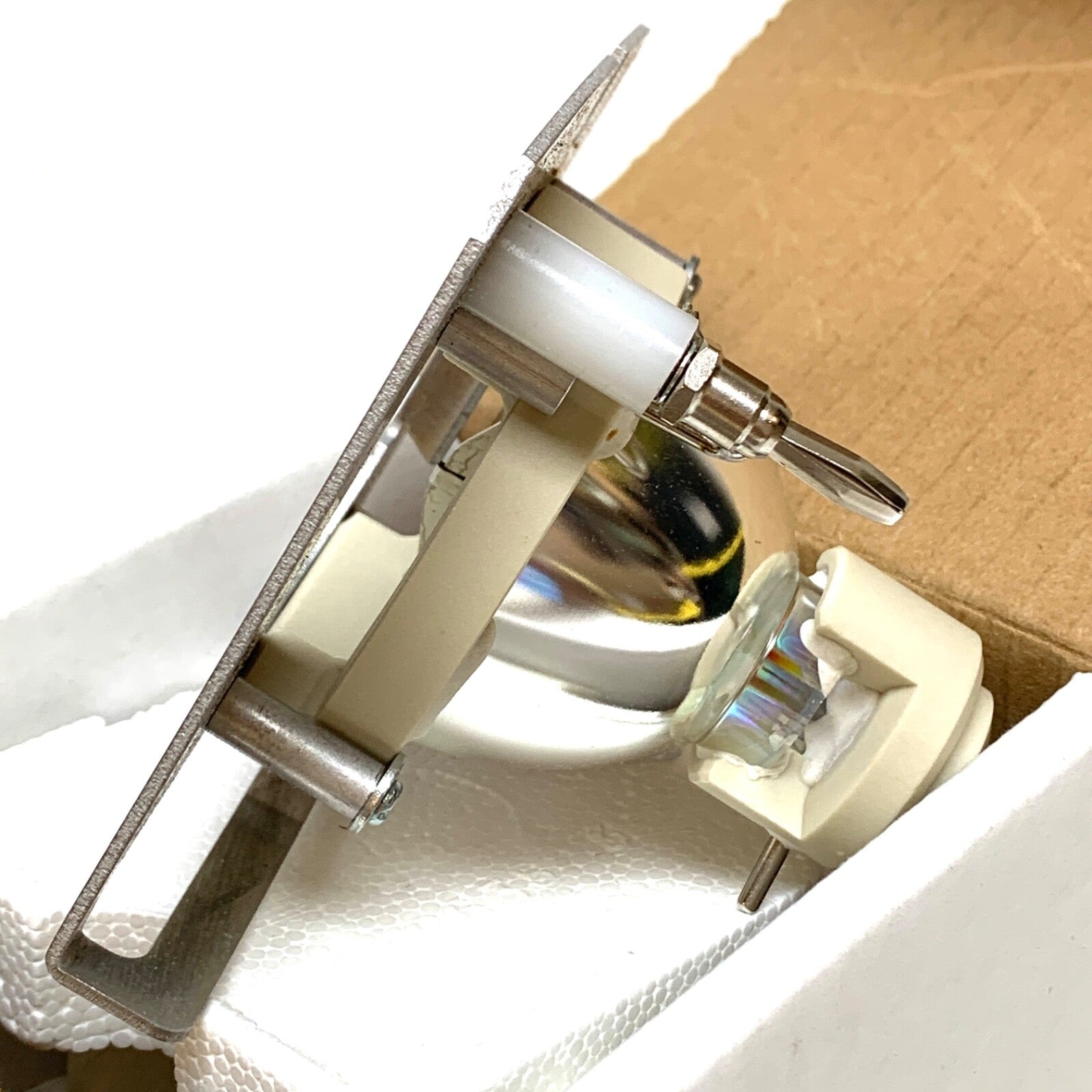 Osram REF HTI 250W/32, Dyonics Light Bulb Modified