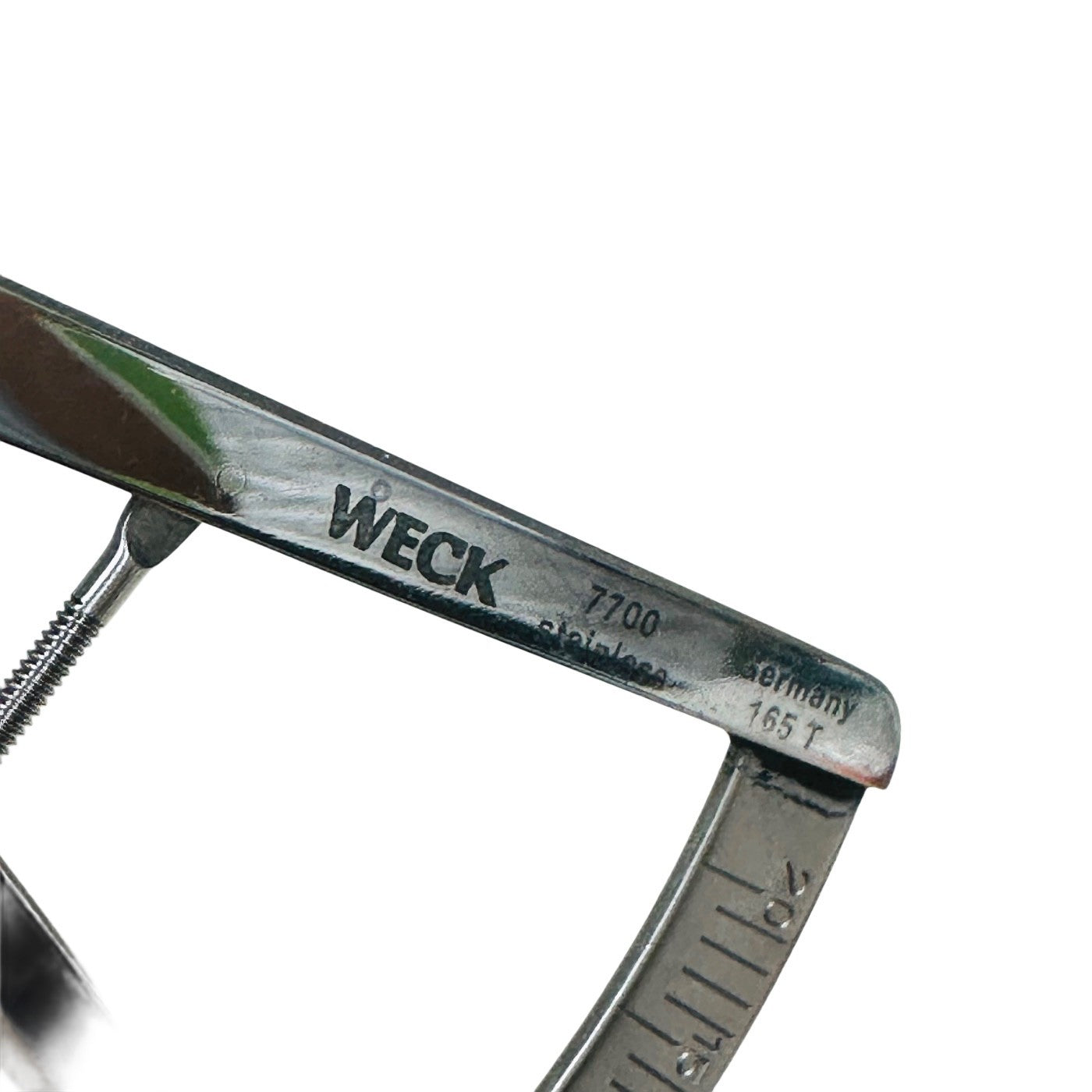 Weck 7700 Castroviejo Caliper Length: 3 3/8" Instrument