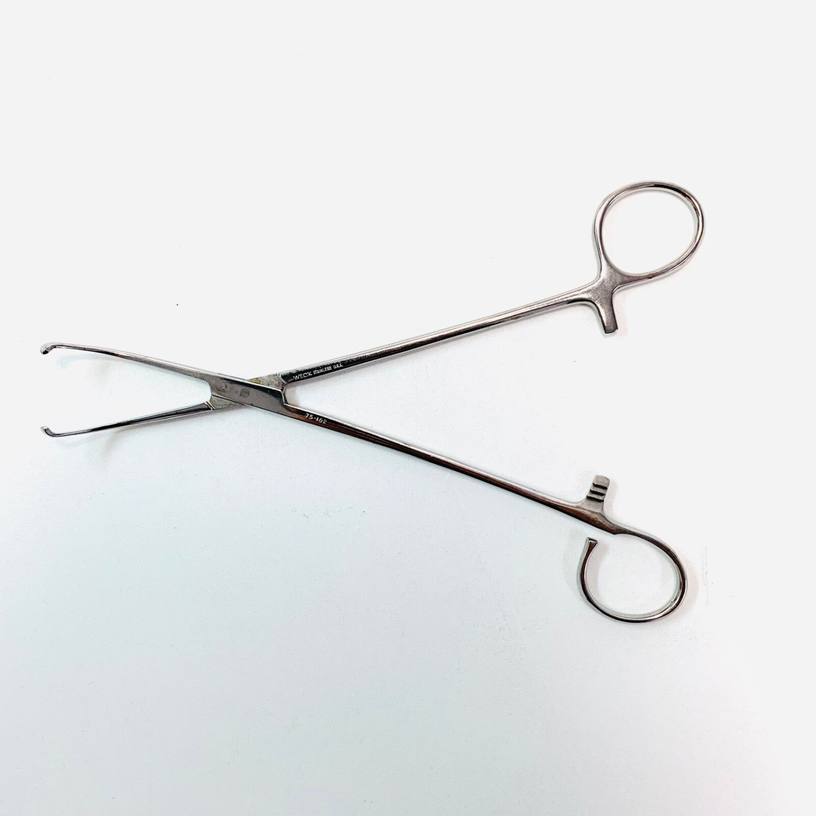 Weck REF 75-102, Curved Tissue Forcep