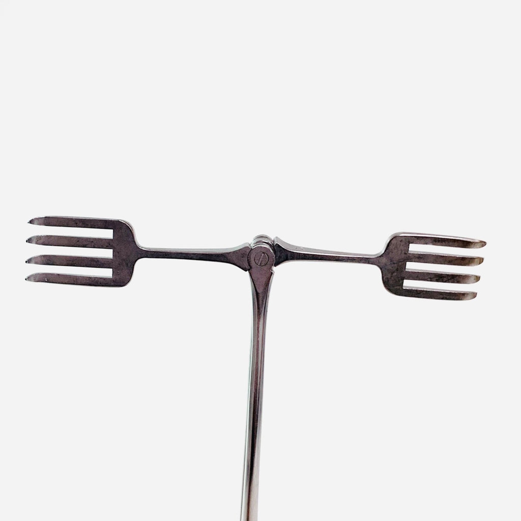 V. Mueller REF NL5412, Oberhill Laminectomy 4x4 Prong Retractor