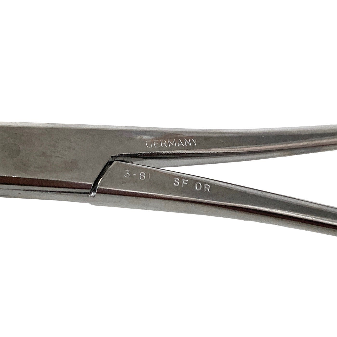 WECK Ref 746-555, S-Curve Kidney Clamp