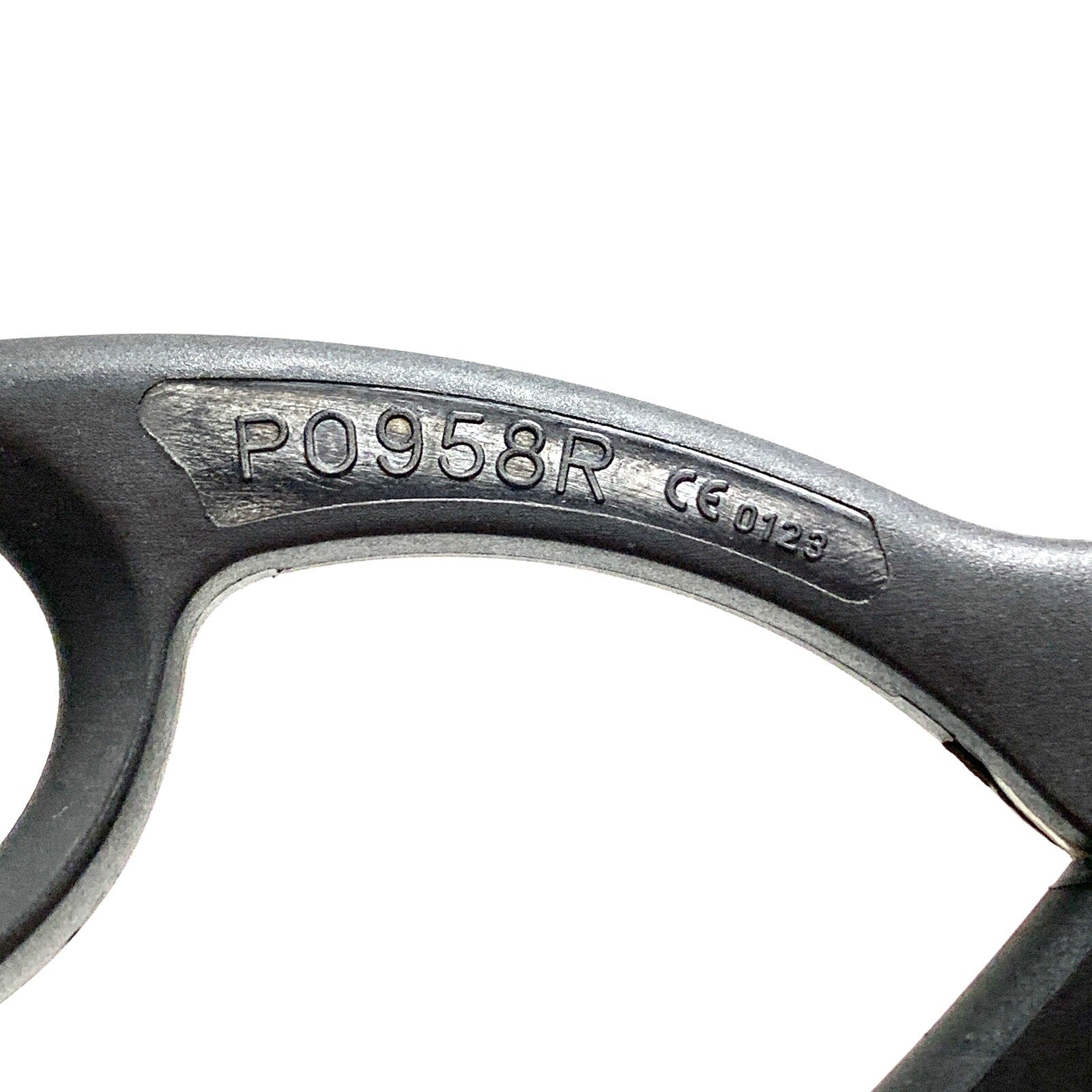Aesculap REF PO600R, 5mm Single Action Hook Scissors, W/ P0958R Handle