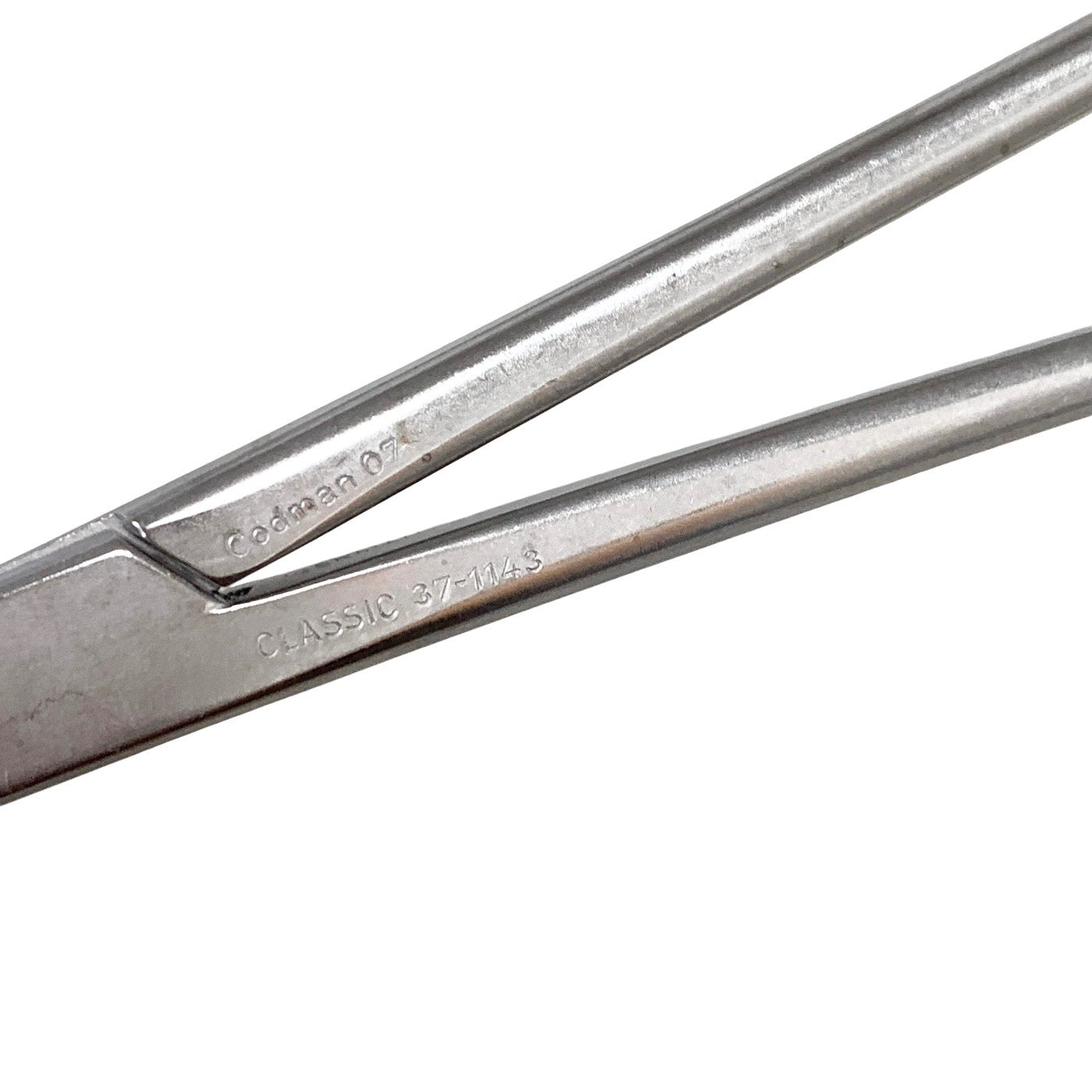 Codman Ref 37-1143, Classic Debakey Vascular Clamp 7.75" Curved