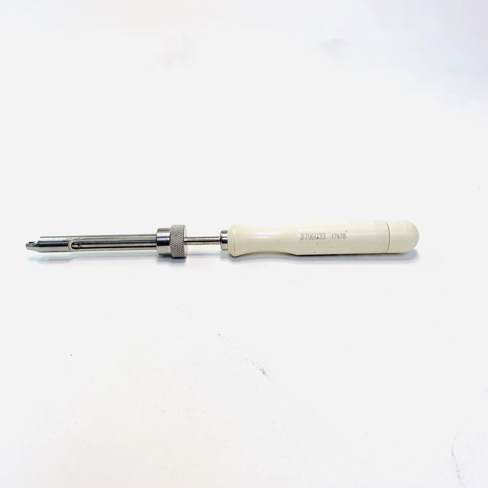 Medtronic REF 8796033, Central Slot Screw Removal Tool