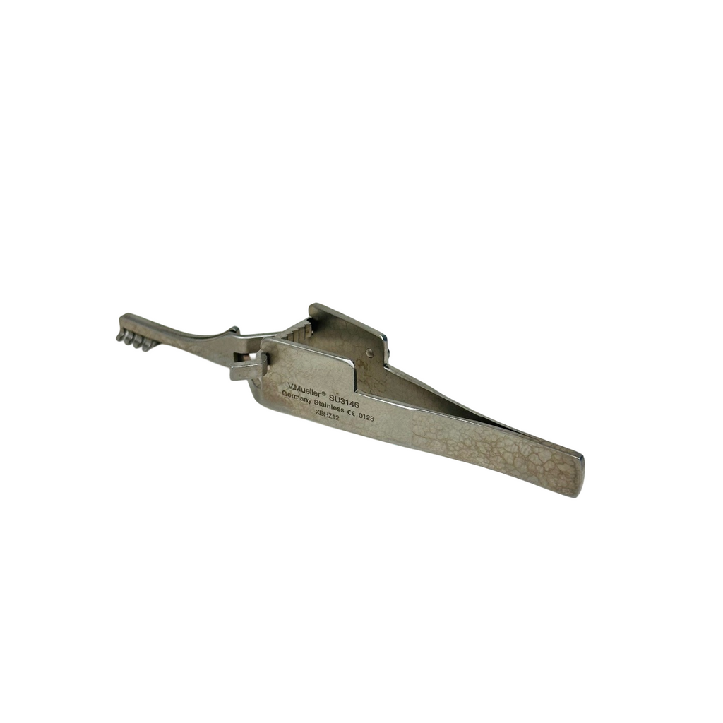 V. Mueller SU3146 Automatic Skin Retractor, Blunt 4X4 Prong 4" Instrument