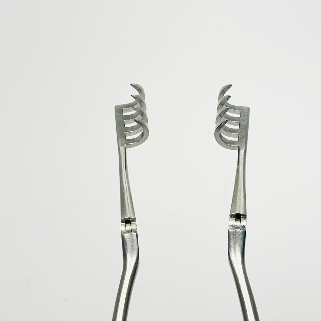 V. MUELLER SU3196 BECKMAN Retractors Hinged arms. 3 x 4 prongs, 8-1/2 in