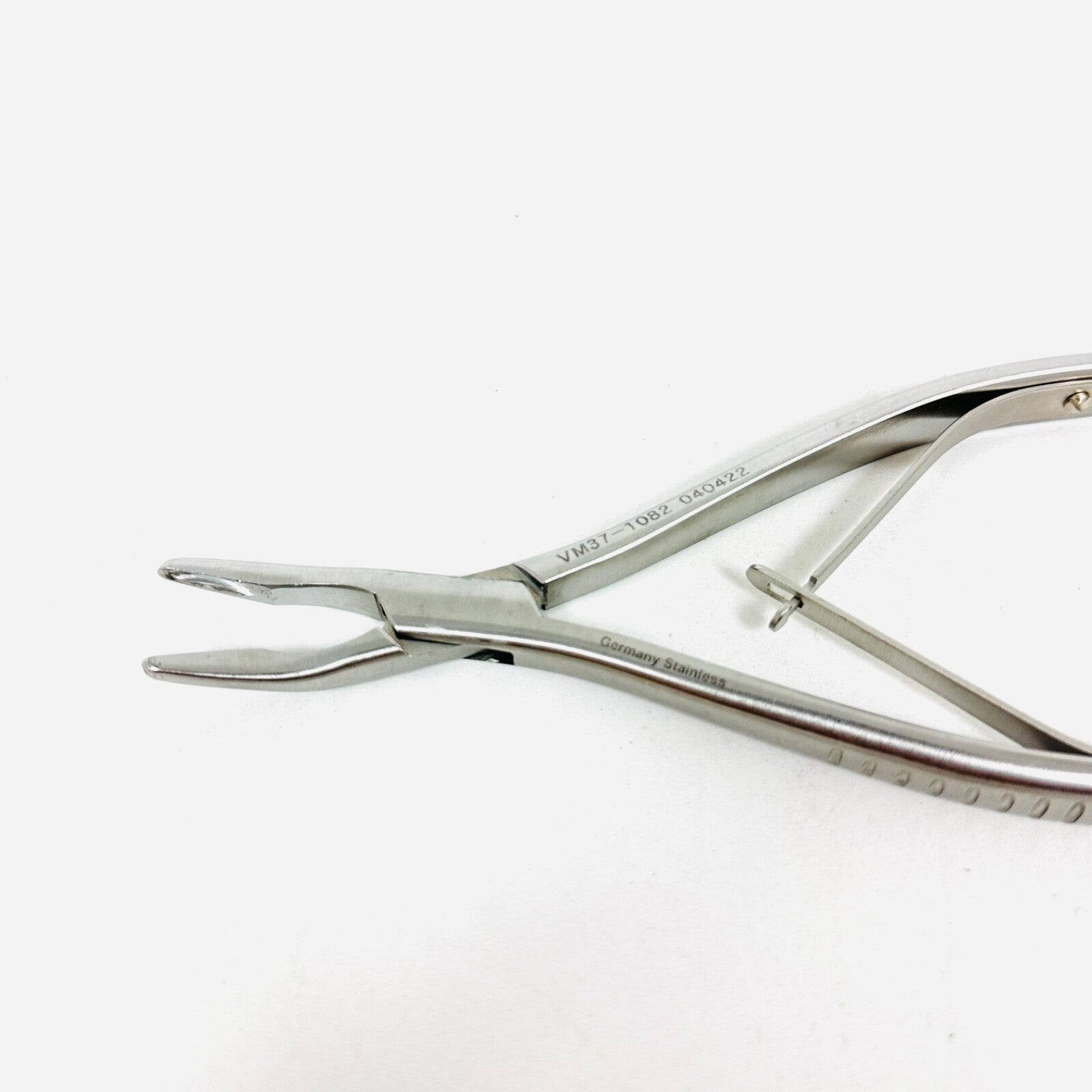 V. Mueller VM37-1082 Curved Rongeur Reiner 4 X 7 mm Bite Instrument