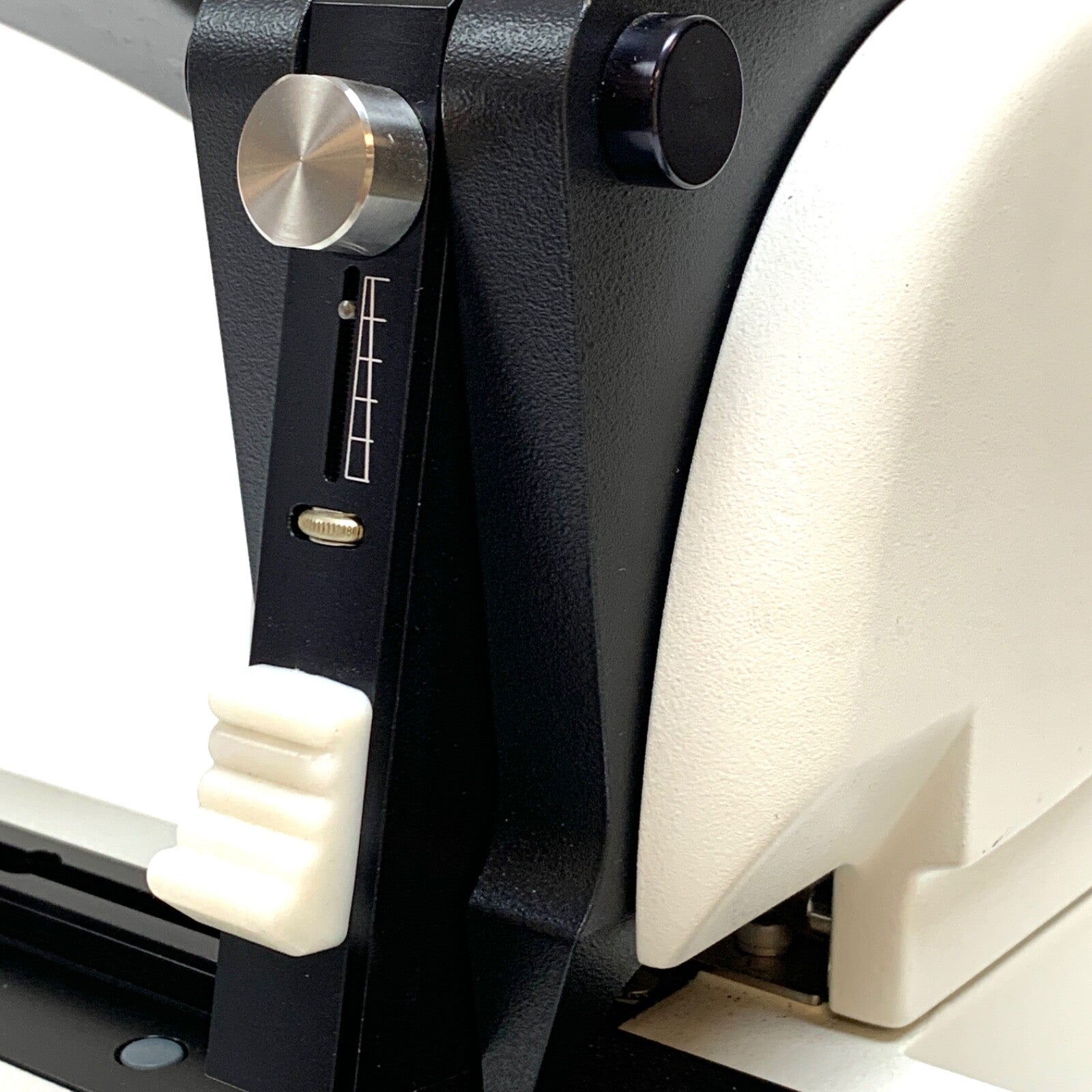 Leica REF EM KMR3, Glass Knife Maker