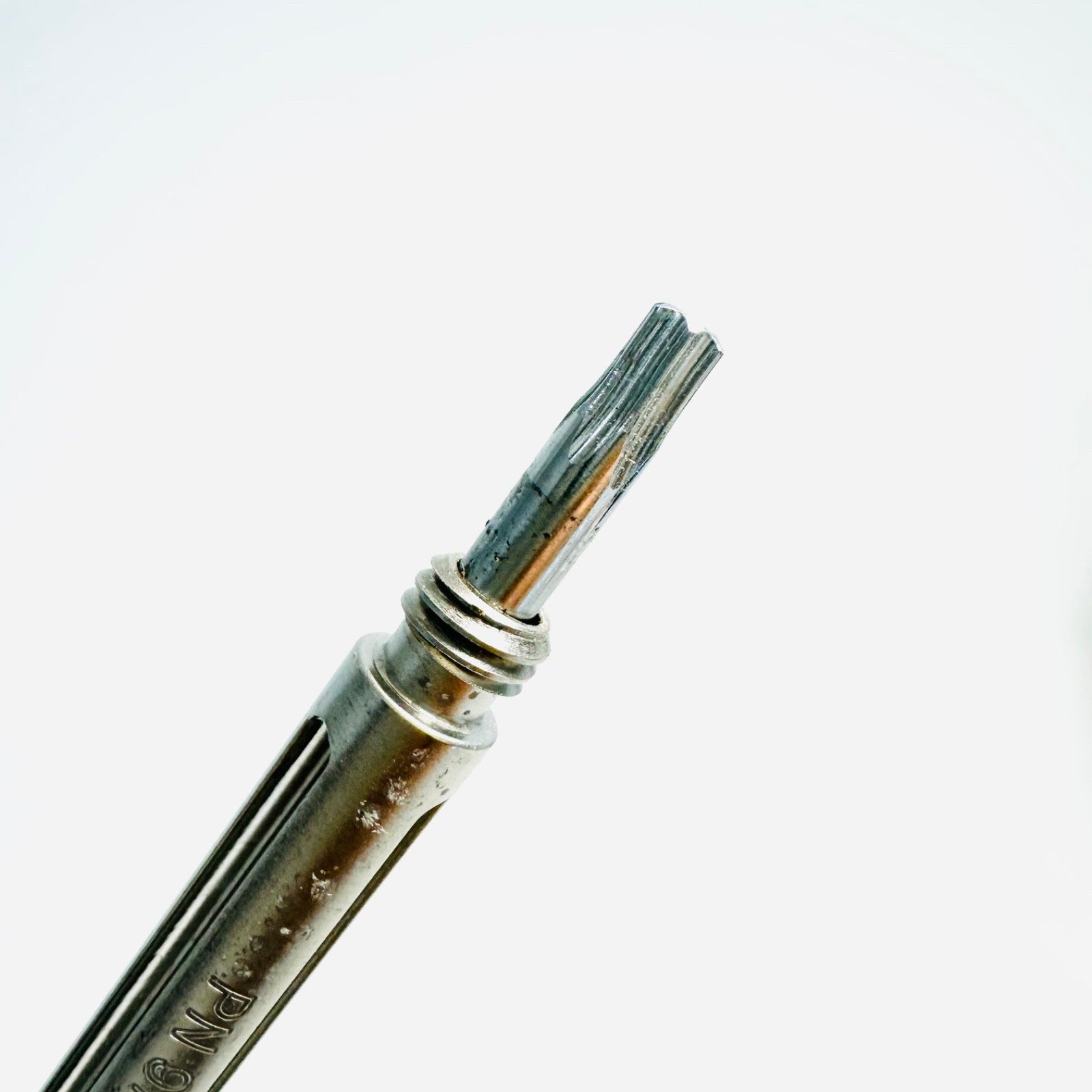 Medtronic 9734279 Screwdriver, 4.75 mm Instrument