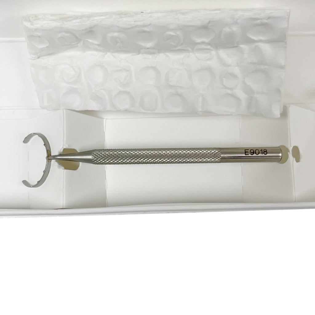 Bausch & Lomb REF E9018 Fine Fixation Ring Corneal