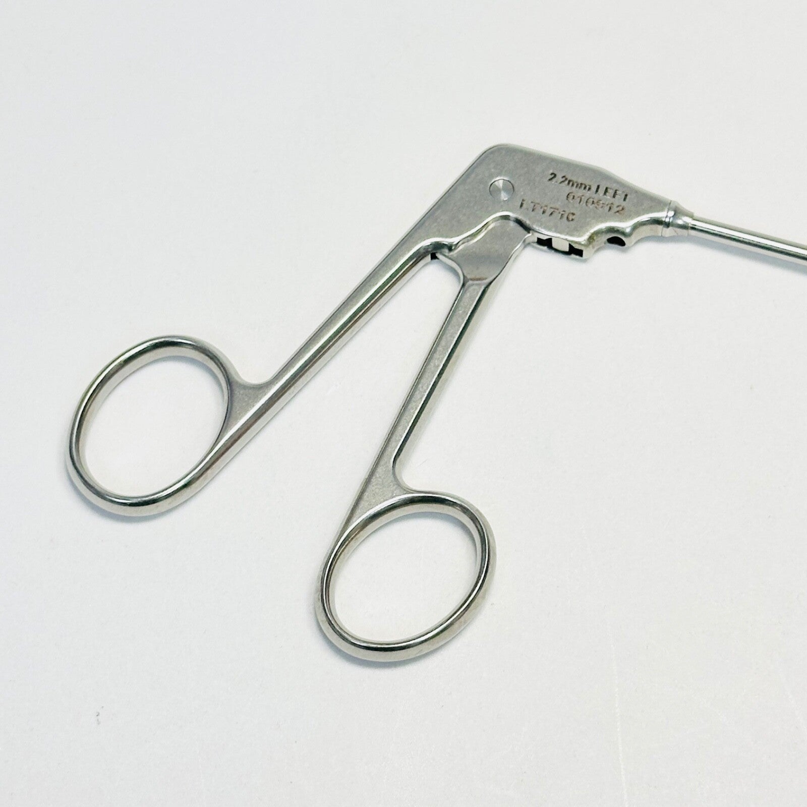 Smith & Nephew / Acufex 010912 Basket Punch, Rotary 90° 2.2 mm Left Instrument