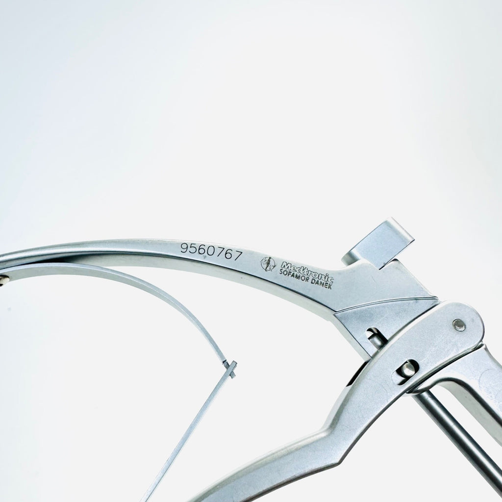Medtronic 9560767 Articulating peek Instrument as is