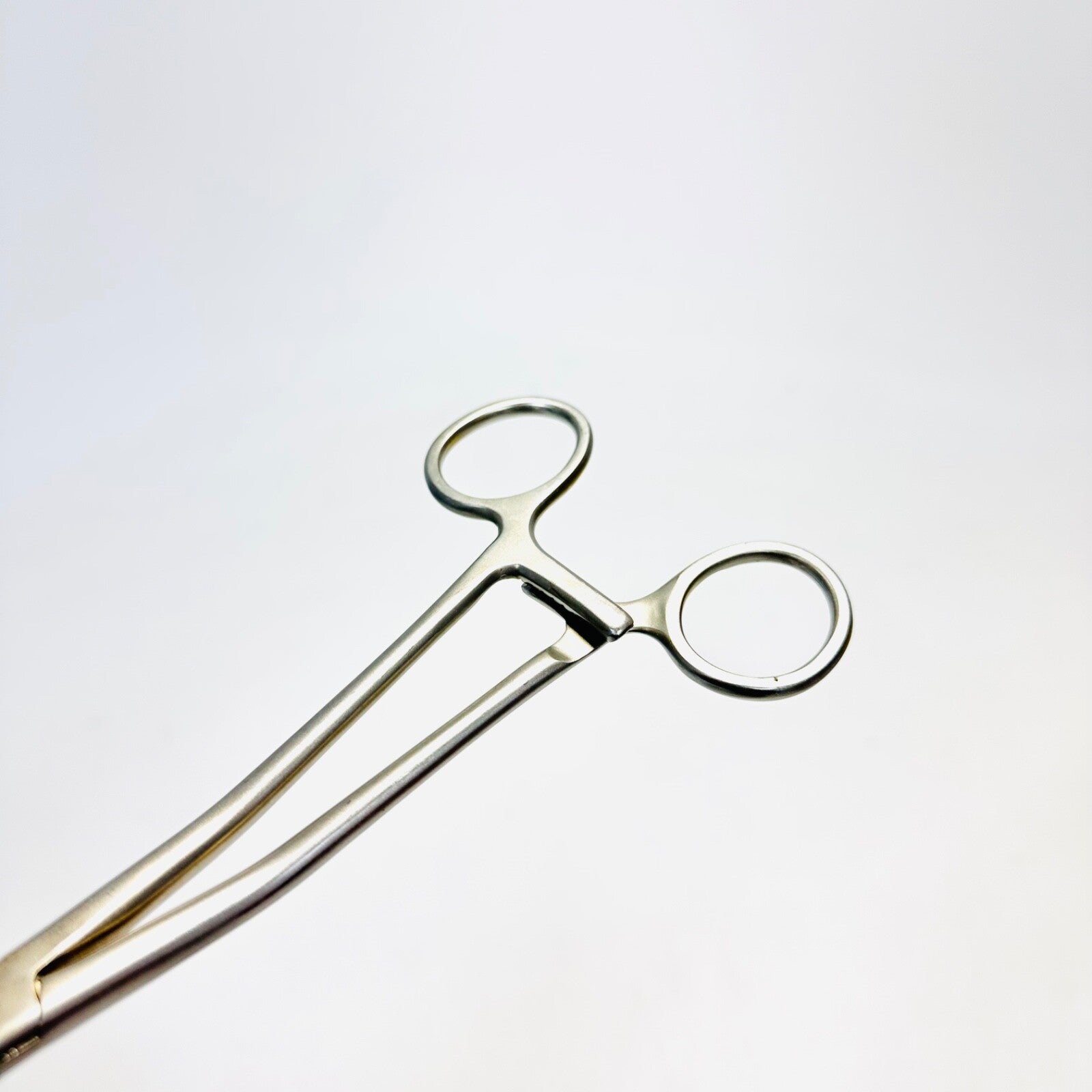 Medtronic 89690E Implant Holder Curved Reduced Forceps Instrument