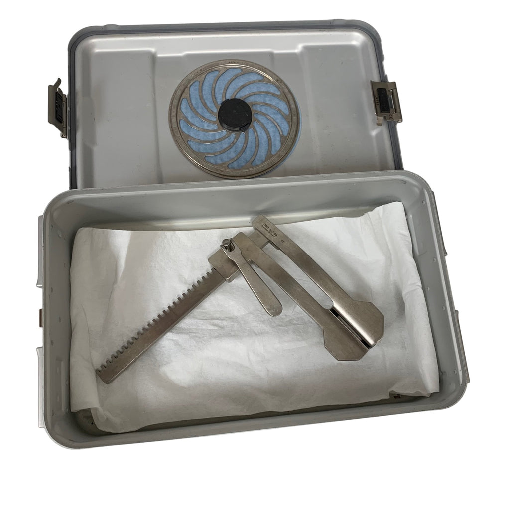 JARIT 300-105 Medium Spreader With Aesculap JK789 Sterilization Case