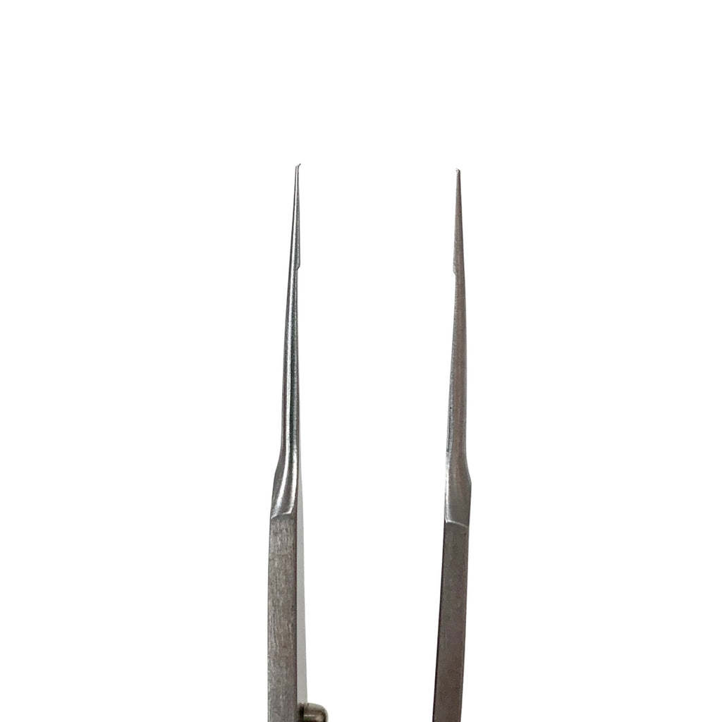 AMBLER REF 2252E Castroviejo suturing forceps 4 3/8'',straight shafts, 0.12mm 1x2 teeth, 5.5mm tying platforms, wide serrated flat handle