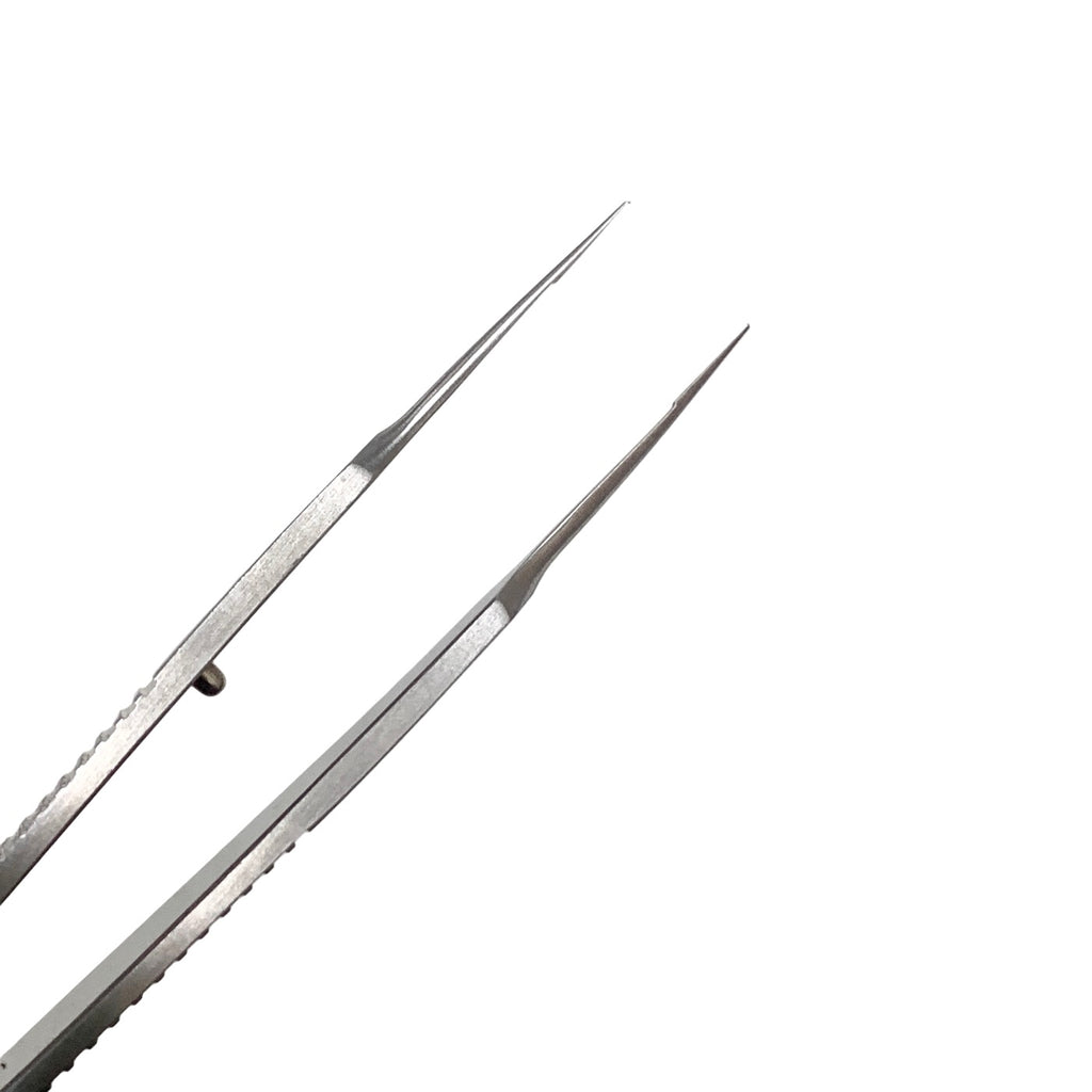 AMBLER REF 2252E Castroviejo suturing forceps 4 3/8'',straight shafts, 0.12mm 1x2 teeth, 5.5mm tying platforms, wide serrated flat handle