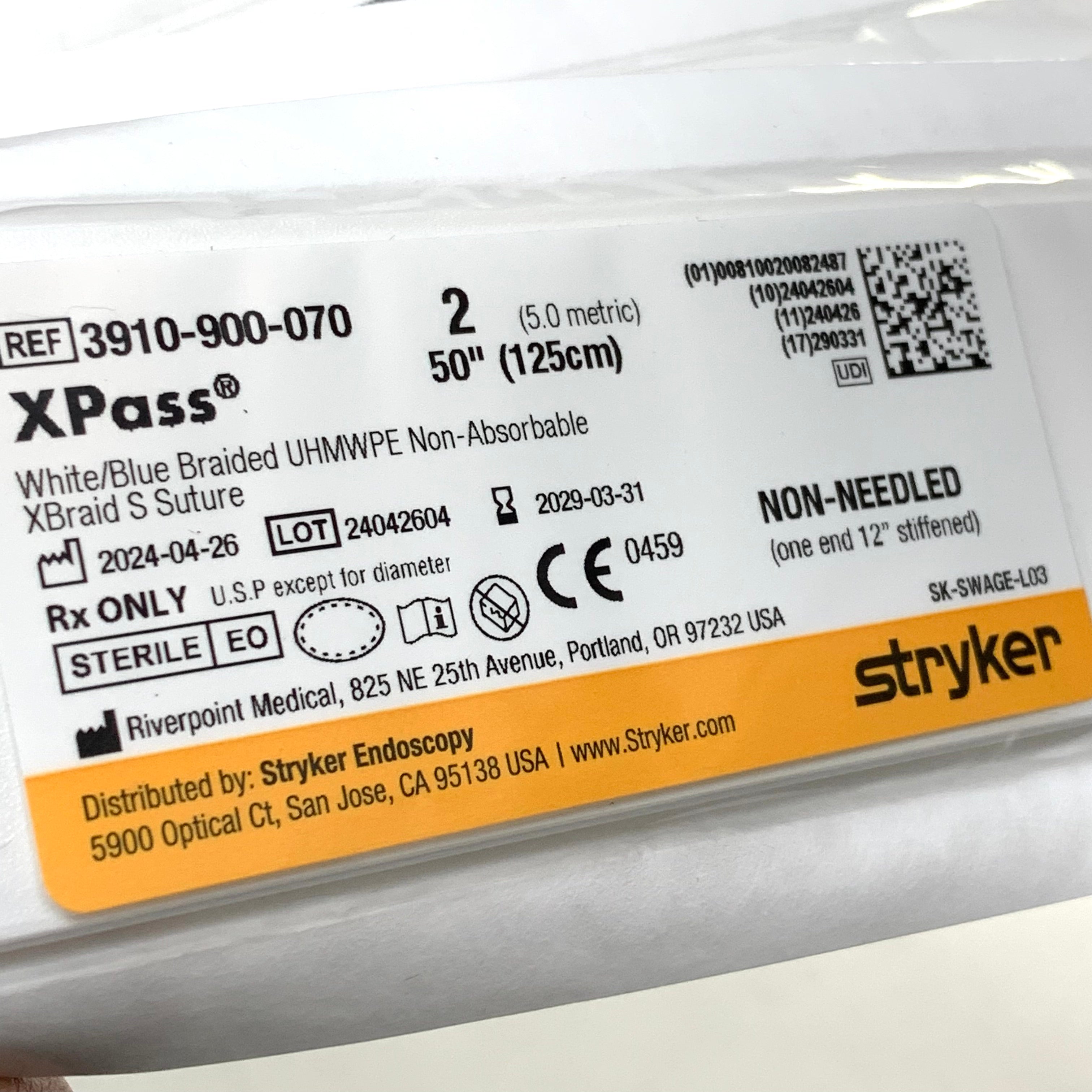 STRYKER REF 3910-900-070 XPass 2 White/Blue Braided UHMWPE Non-Absorbable XBraid S Suture 50" (125cm), EXP.2029/03