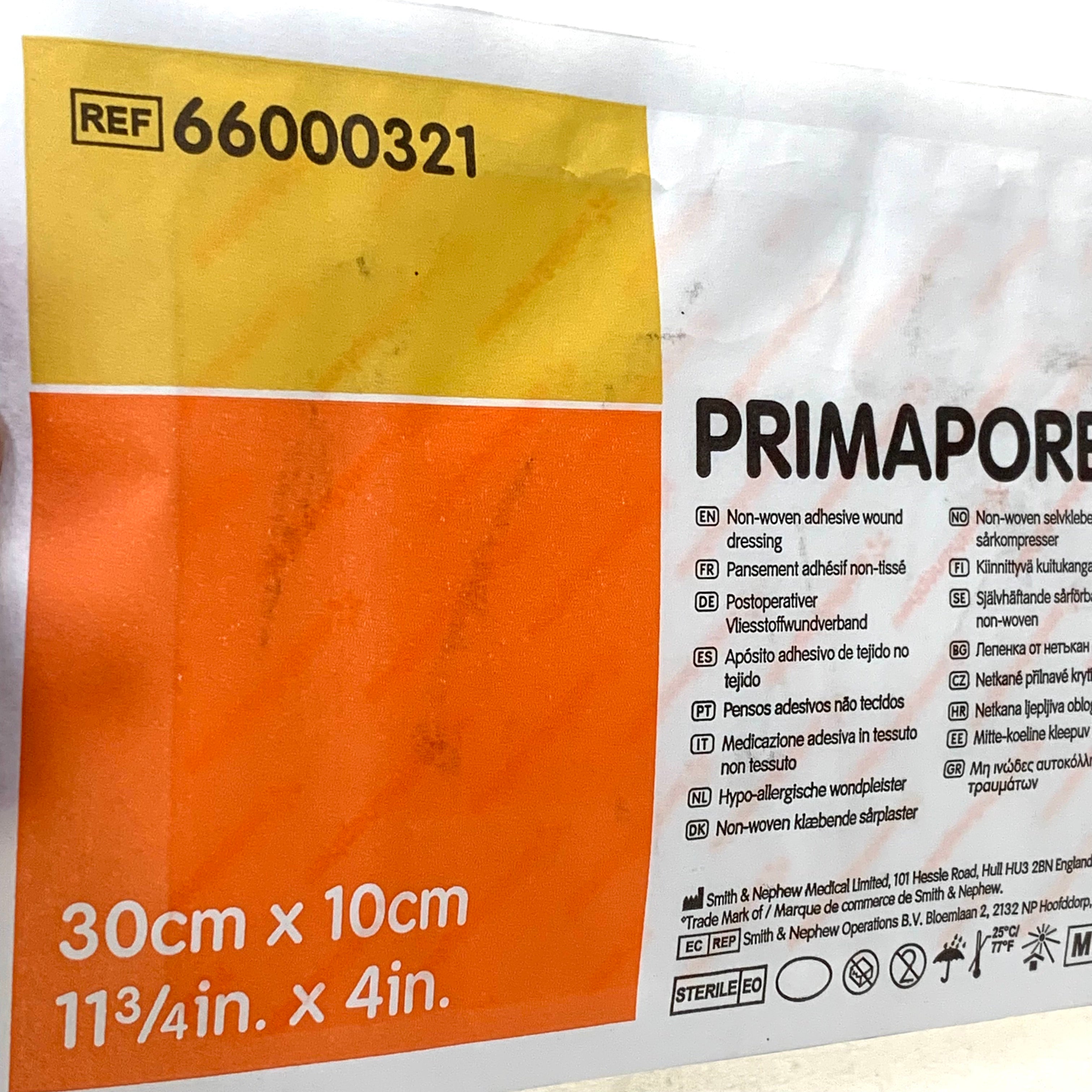 SMITH & NEPHEW REF 66000321 Primapore Non-Woven Adhesive Wound Dressing 30cm x 10cm (11-3/4 in. x 4 in), EXP.2029/06