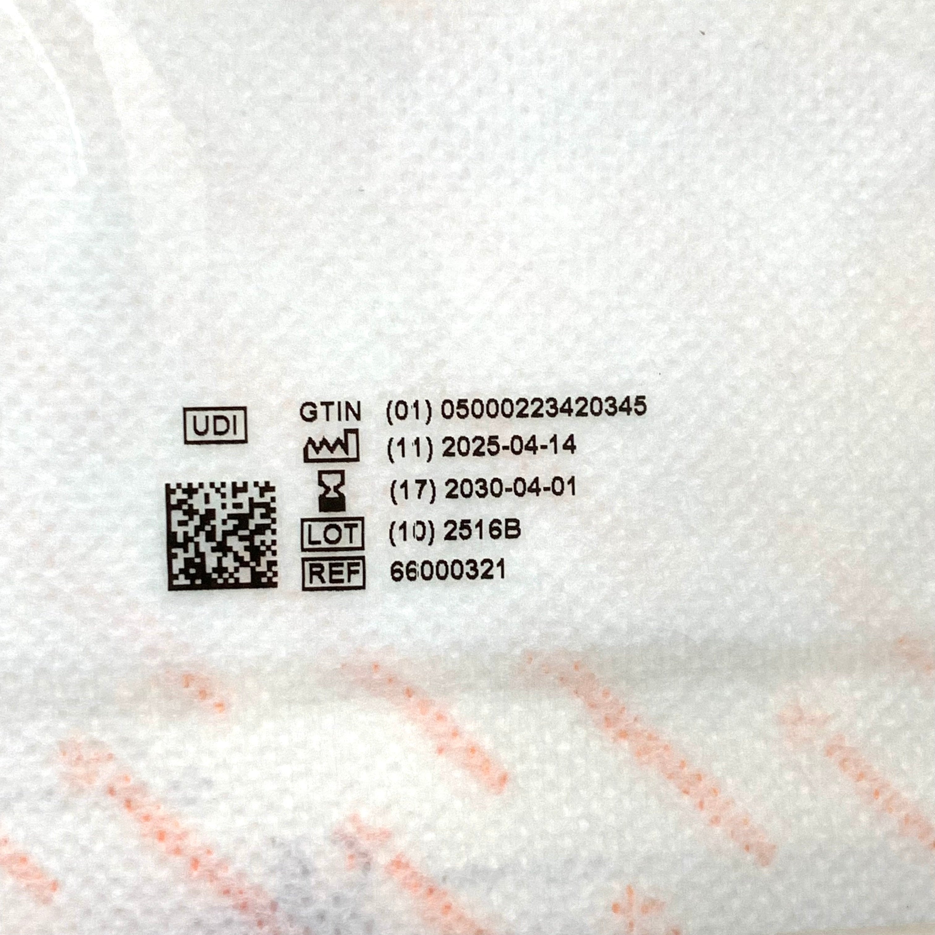 SMITH & NEPHEW REF 66000321 Primapore Non-Woven Adhesive Wound Dressing 30cm x 10cm (11-3/4 in. x 4 in.), EXP 2030/04