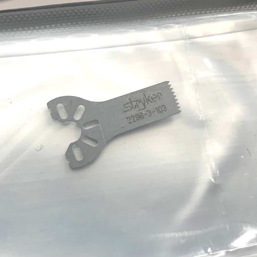 STRYKER REF 2296-3-103 Short Narrow Blade (15.0mm x 7.0mm), EXP.2021-06