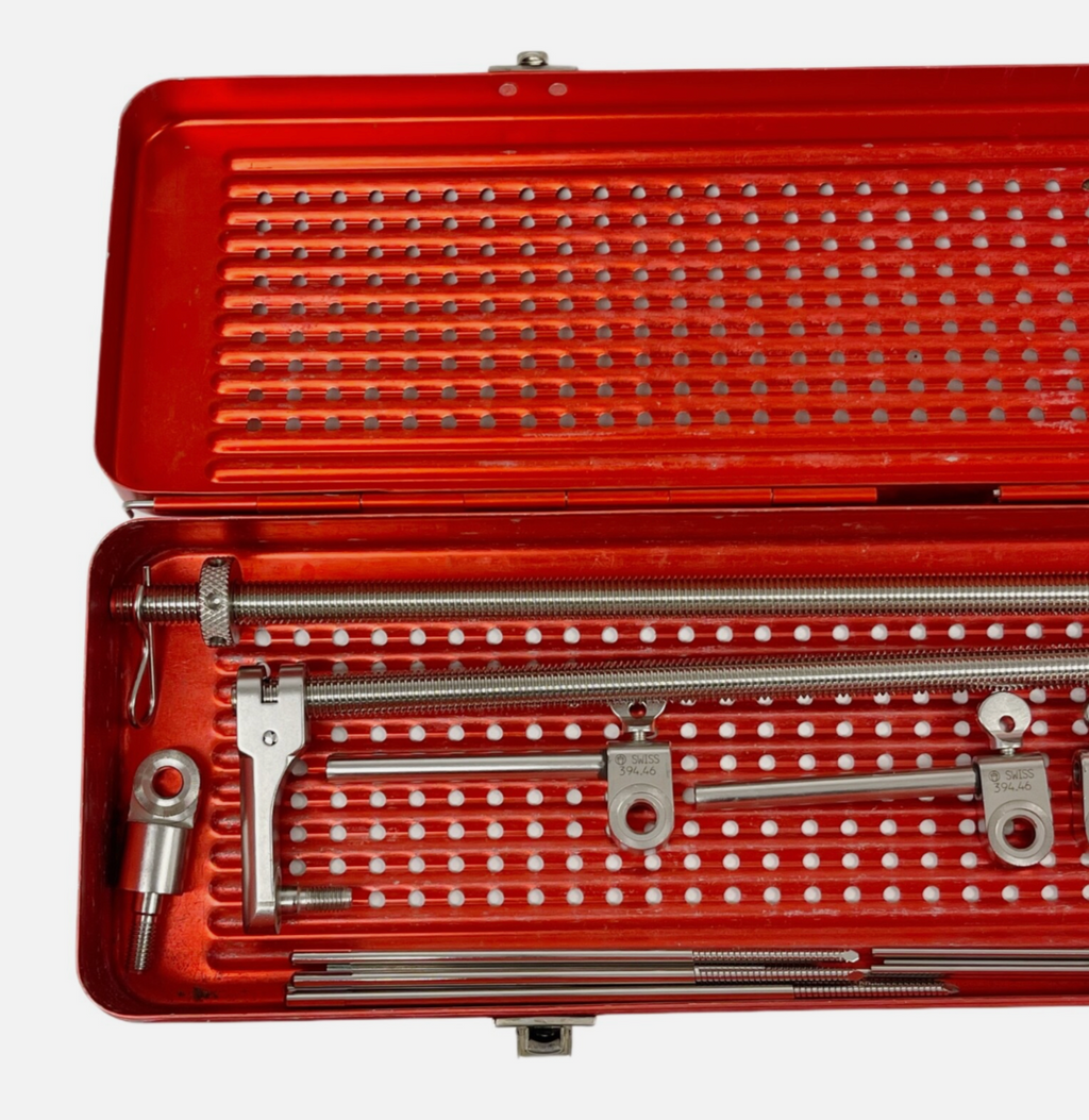 SYNTHES Large Distractor Set As Is
