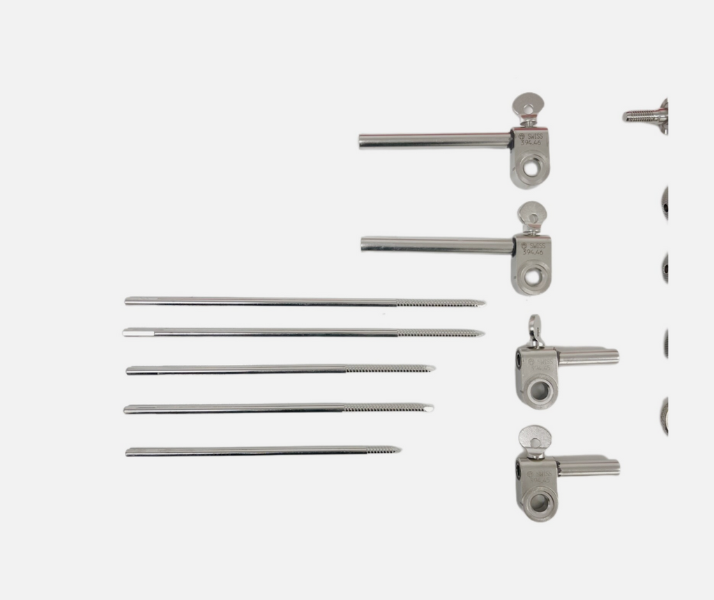 SYNTHES Large Distractor Set As Is