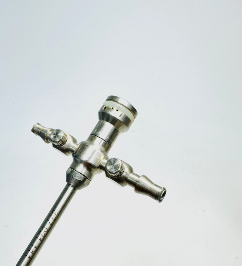 STRYKER 377-031-144 Cannula 2 Rotating Stopcocks With 377-031-129 Obturator 5mm