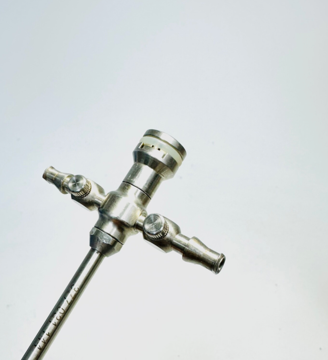 STRYKER 377-031-144 Cannula 2 Rotating Stopcocks With 377-031-129 Obturator 5mm